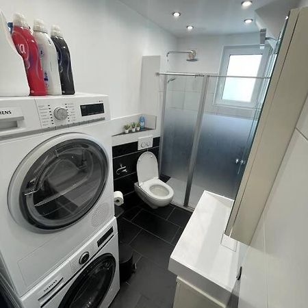 Moderne Wohnung In Der Naehe Vom Parndorf Outlet! Bruckneudorf Exteriör bild